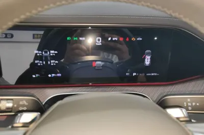 Denza N9