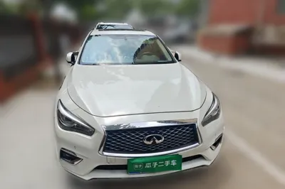 Infiniti Q50L