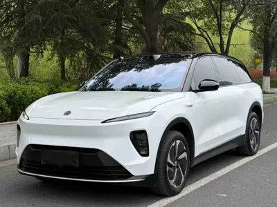 Nio ES8