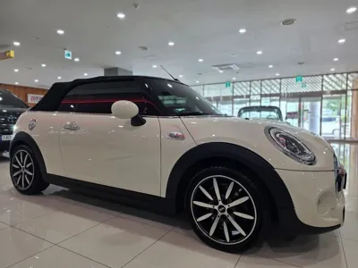 MINI Cooper Convertible