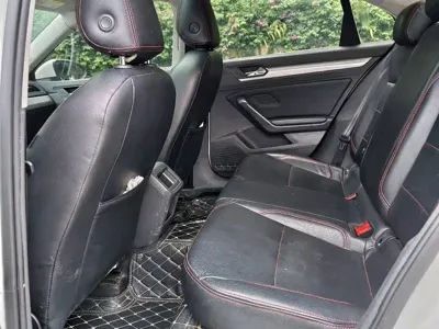 Volkswagen Lamando
