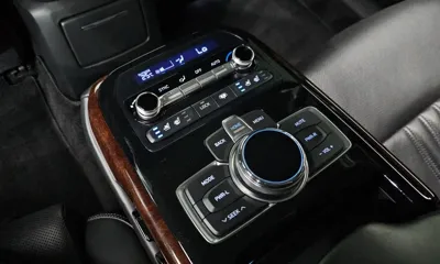 Genesis EQ900