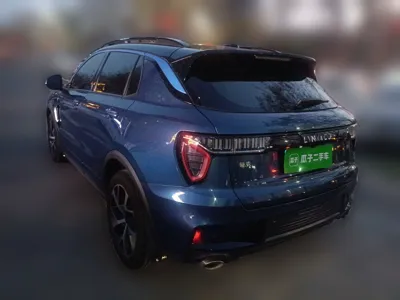 Lynk & Co 01