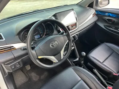 Toyota Yaris L