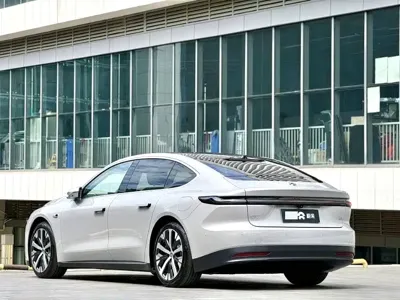 Nio ET7