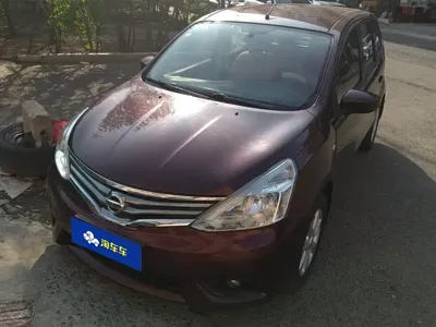 Nissan Livina