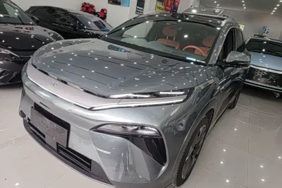 BYD Tang L