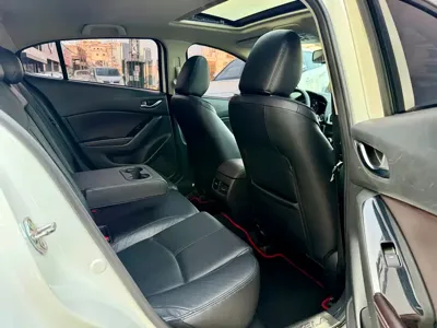 Mazda 3 Axela