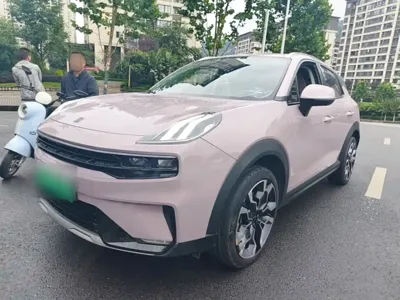 Lynk & Co 06 EM-P