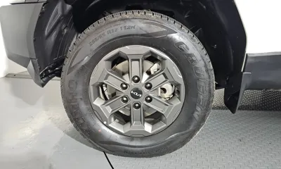 Kia Tasman