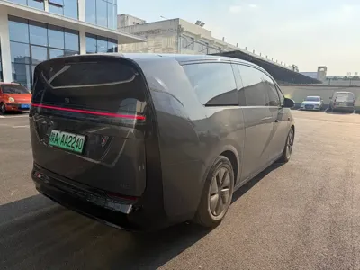 Li Auto Li MEGA