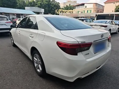 Toyota Reiz
