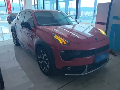 Lynk & Co 02