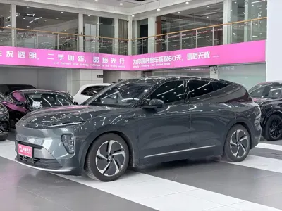 Nio ES8