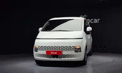 Hyundai Staria