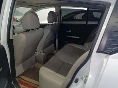 Venucia R50