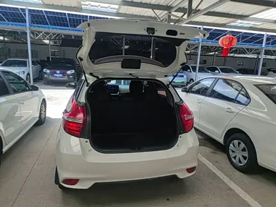 Toyota Yaris L