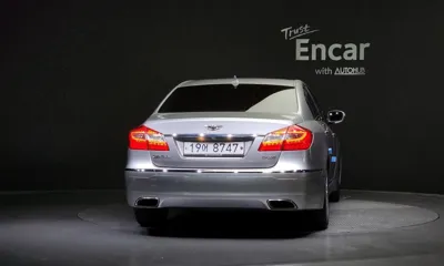 Hyundai Genesis