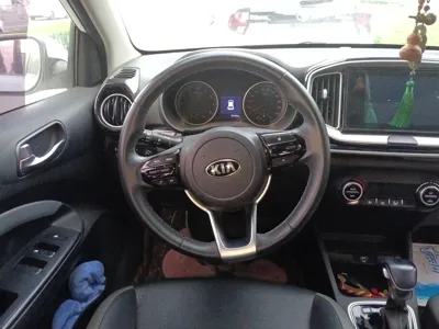 Kia kx1 Stonic