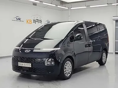 Hyundai Staria