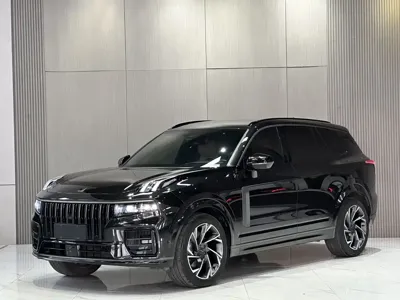 Lynk & Co 09