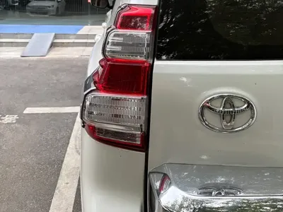 Toyota Prado (Import)