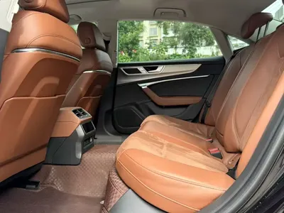 Audi A7L