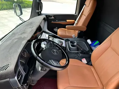 Hongqi 红旗金葵花国悦