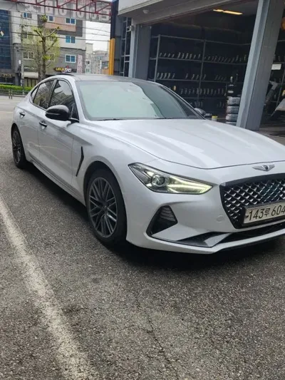 Genesis G70