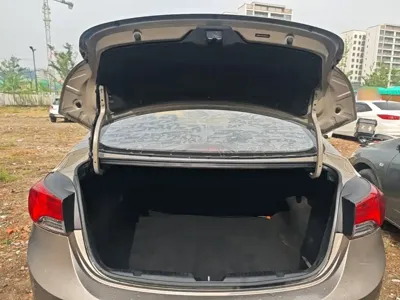 Hyundai Elantra Langdong