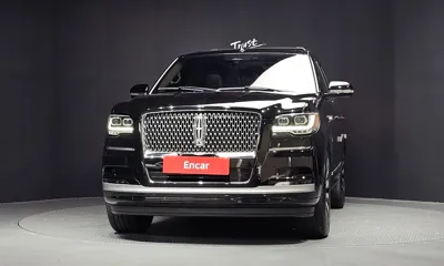 Lincoln Navigator