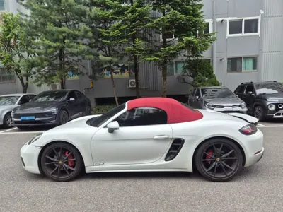 Porsche 718