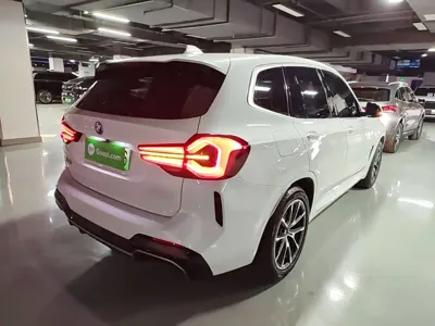 BMW iX3