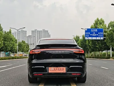 智界 Zhijie R7