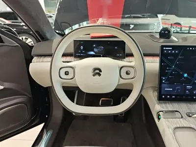 Nio ET7