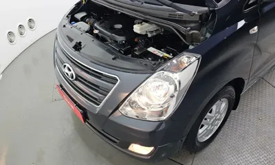 Hyundai Starex