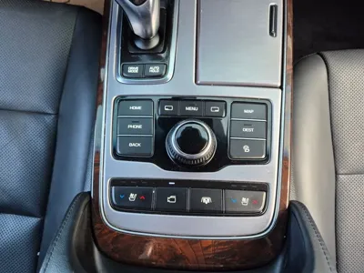 Hyundai Equus
