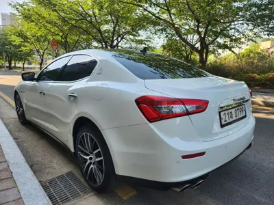 Maserati Ghibli