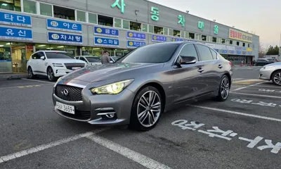 Infiniti Q50