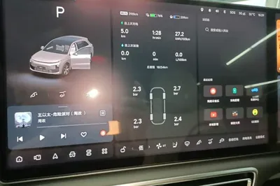 Li Auto L6