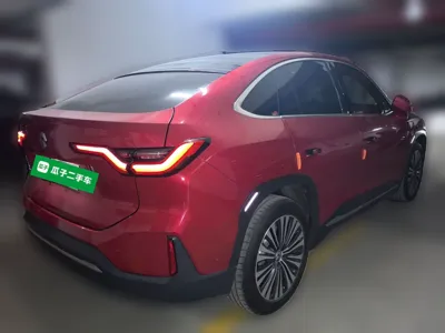 Nio EC6