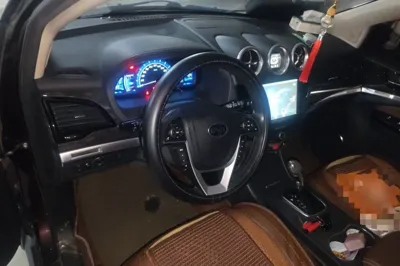 BYD S7