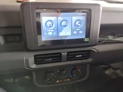 Wuling 五菱龙卡
