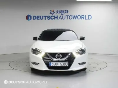 Nissan Maxima