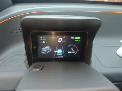Baojun E100