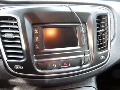 Chrysler 200