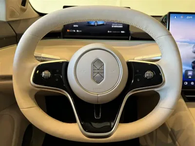 智界 Zhijie R7