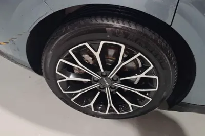 Zeekr 007