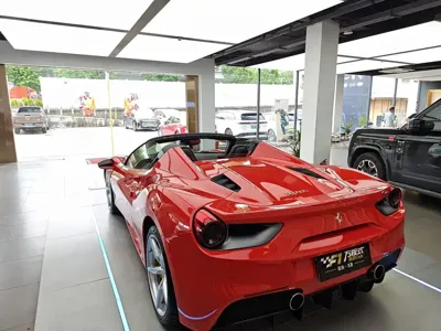 Ferrari 488