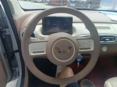 Wuling MINIEV